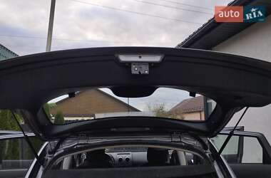 Внедорожник / Кроссовер Nissan Qashqai 2012 в 