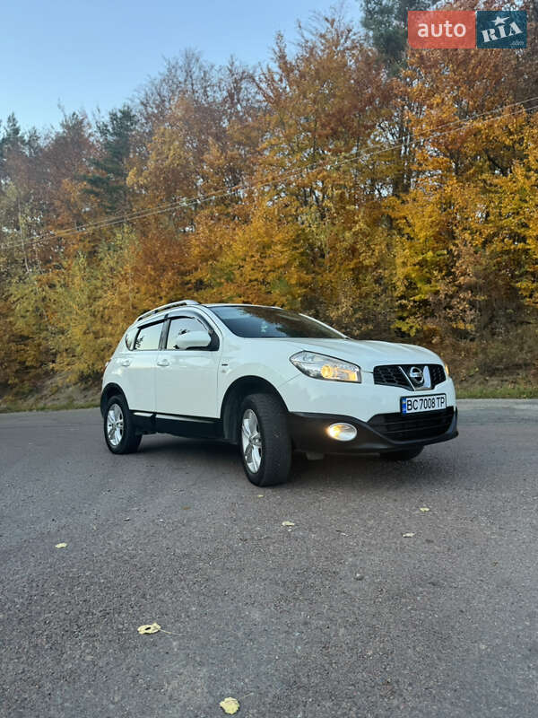 Позашляховик / Кросовер Nissan Qashqai 2011 в Долині
