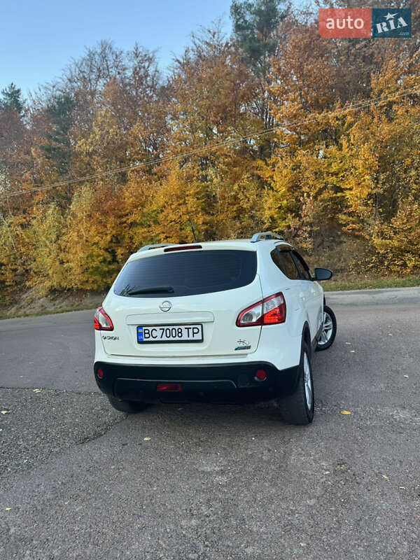 Позашляховик / Кросовер Nissan Qashqai 2011 в Долині