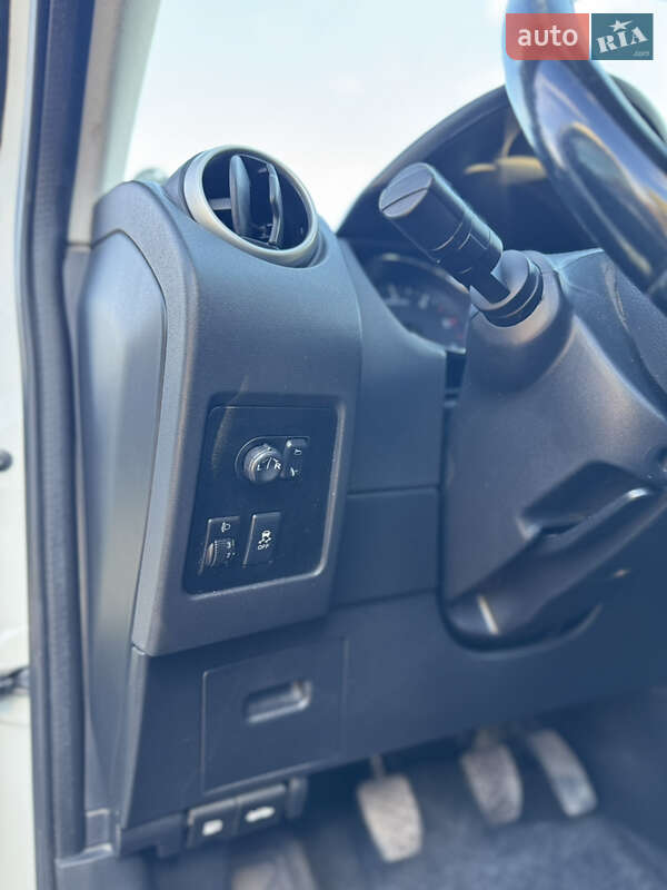 Позашляховик / Кросовер Nissan Qashqai 2011 в Долині