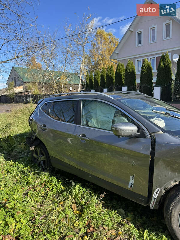 Внедорожник / Кроссовер Nissan Qashqai 2016 в Городке фото 3 Внедорожник / Кроссовер Nissan Qashqai 2016 в Городке