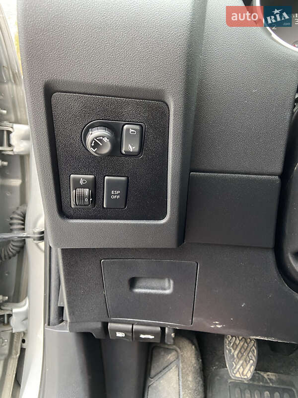 Позашляховик / Кросовер Nissan Qashqai 2009 в Івано-Франківську