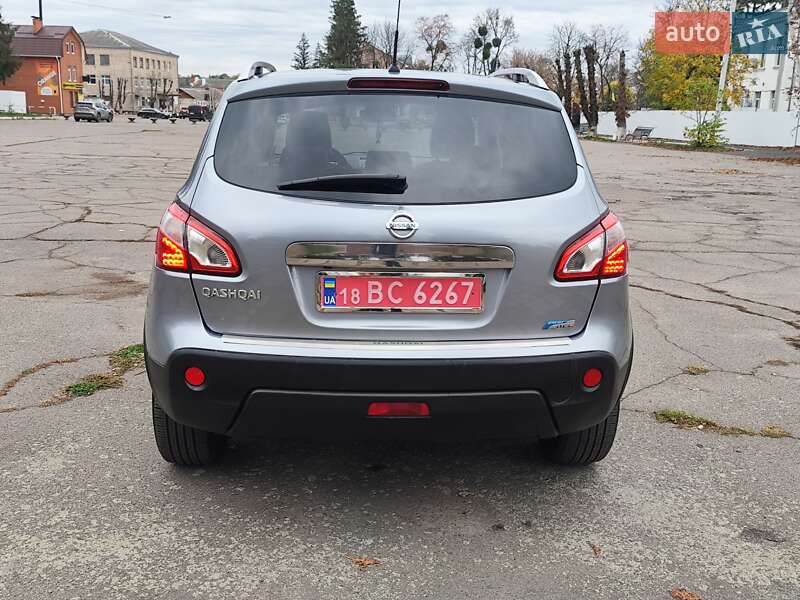 Внедорожник / Кроссовер Nissan Qashqai 2011 в Новоархангельске
