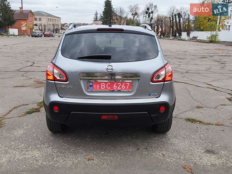 Внедорожник / Кроссовер Nissan Qashqai 2011 в Новоархангельске