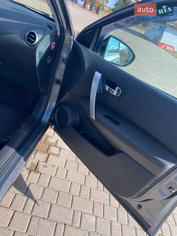 Внедорожник / Кроссовер Nissan Qashqai 2012 в Отынии фото 13 Внедорожник / Кроссовер Nissan Qashqai 2012 в Отынии