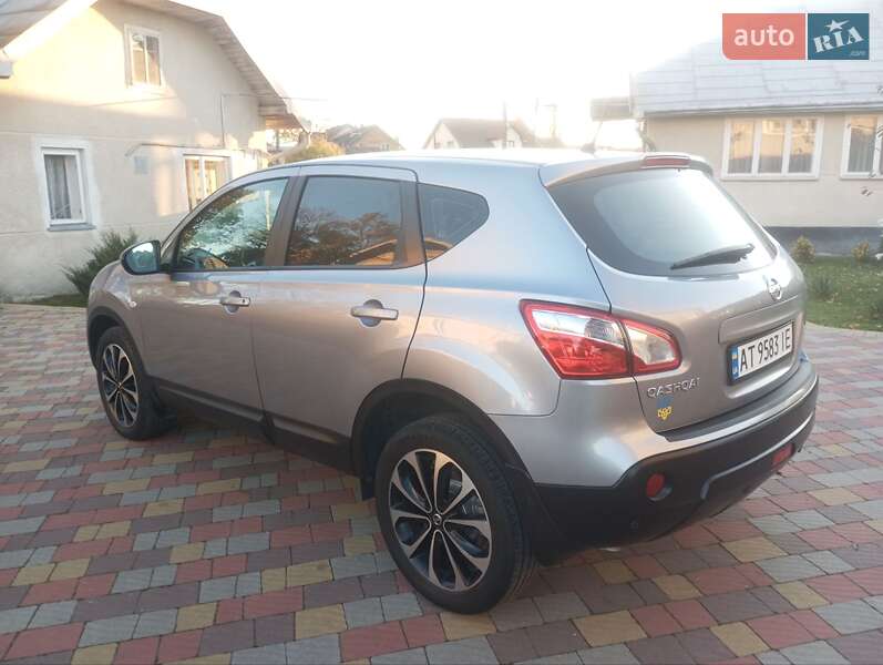 Внедорожник / Кроссовер Nissan Qashqai 2012 в Ивано-Франковске