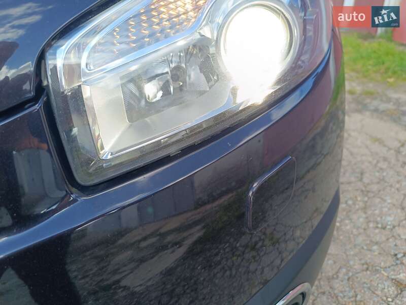 Внедорожник / Кроссовер Nissan Qashqai 2011 в Житомире фото 27 Внедорожник / Кроссовер Nissan Qashqai 2011 в Житомире