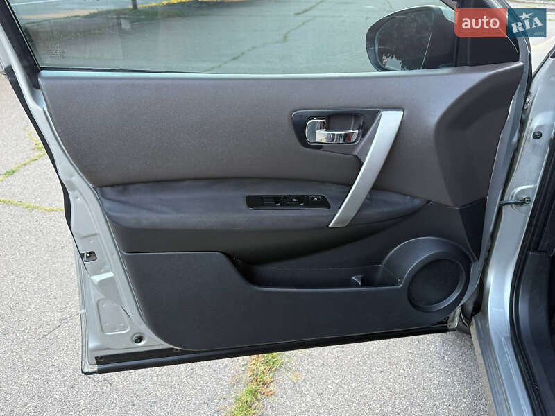 Позашляховик / Кросовер Nissan Qashqai 2008 в Харкові