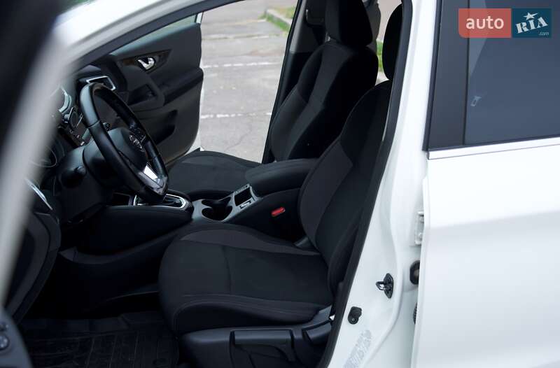 Внедорожник / Кроссовер Nissan Qashqai 2018 в Киеве