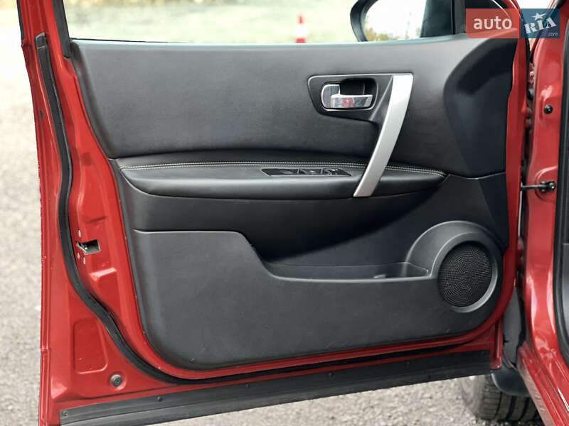 Позашляховик / Кросовер Nissan Qashqai 2008 в Києві фото 9 Позашляховик / Кросовер Nissan Qashqai 2008 в Києві