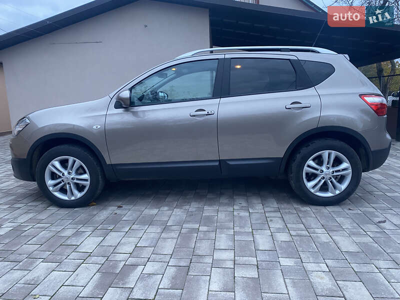 Внедорожник / Кроссовер Nissan Qashqai 2011 в Виннице
