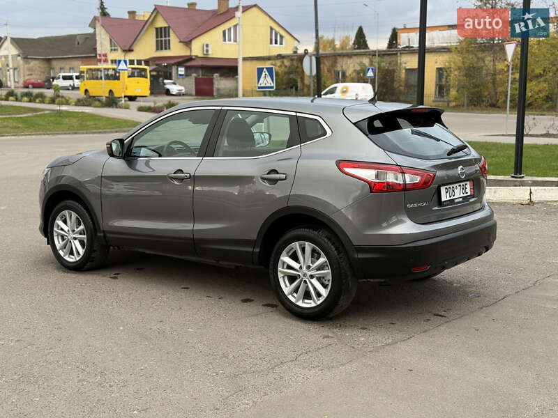 Внедорожник / Кроссовер Nissan Qashqai 2014 в Дубно