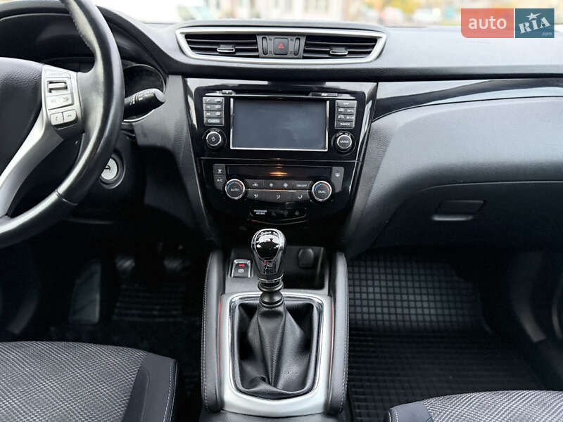 Внедорожник / Кроссовер Nissan Qashqai 2014 в Дубно