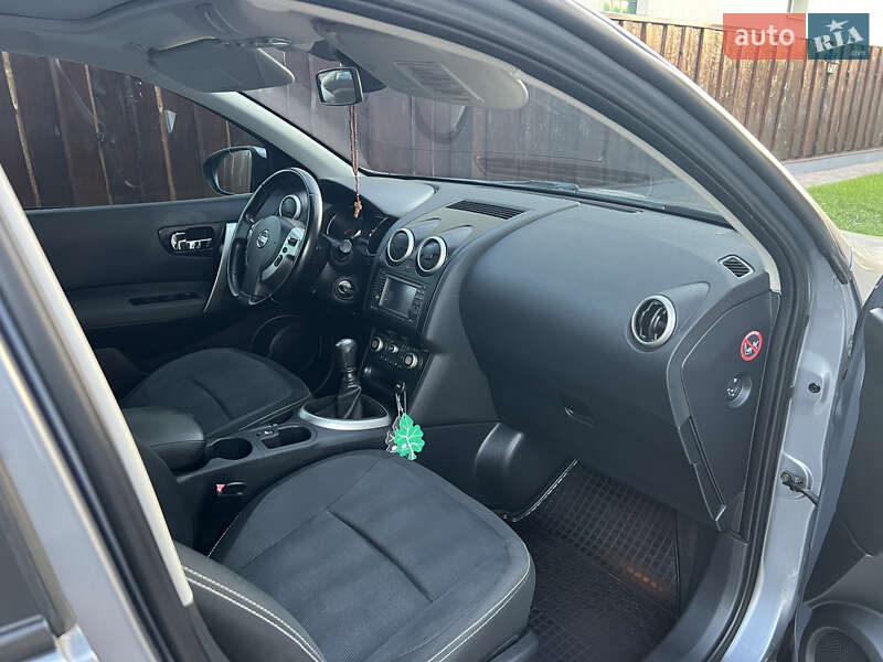 Внедорожник / Кроссовер Nissan Qashqai 2010 в Мукачево