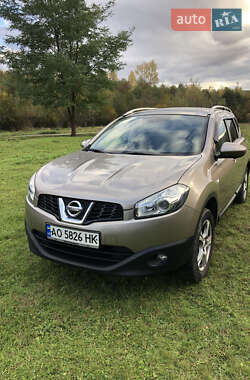 Внедорожник / Кроссовер Nissan Qashqai 2012 в Ужгороде
