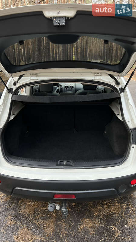 Внедорожник / Кроссовер Nissan Qashqai 2013 в Решетиловке фото 17 Внедорожник / Кроссовер Nissan Qashqai 2013 в Решетиловке