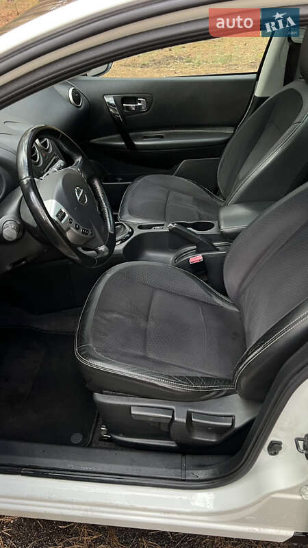 Внедорожник / Кроссовер Nissan Qashqai 2013 в Решетиловке фото 19 Внедорожник / Кроссовер Nissan Qashqai 2013 в Решетиловке