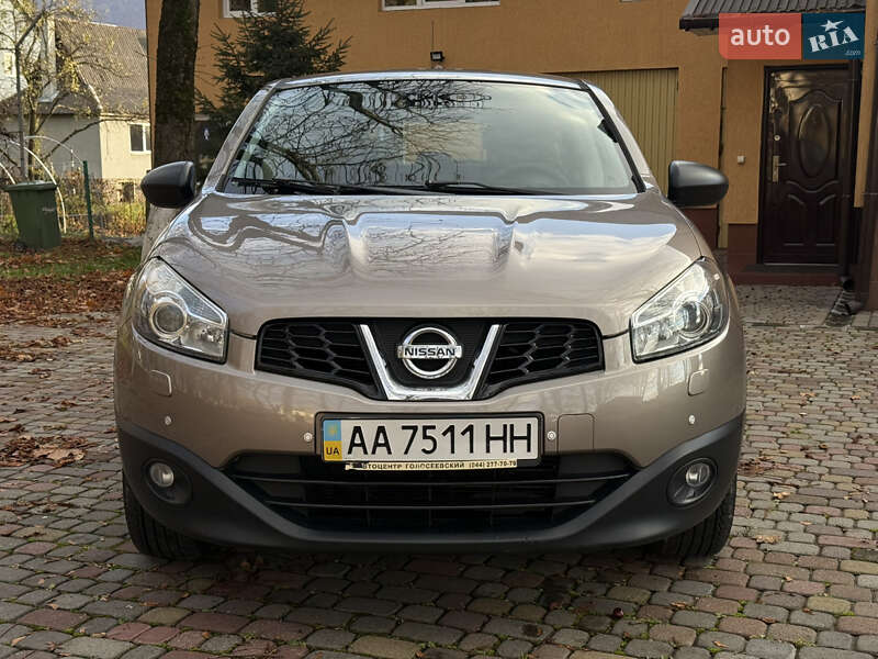 Внедорожник / Кроссовер Nissan Qashqai 2012 в Тячеве