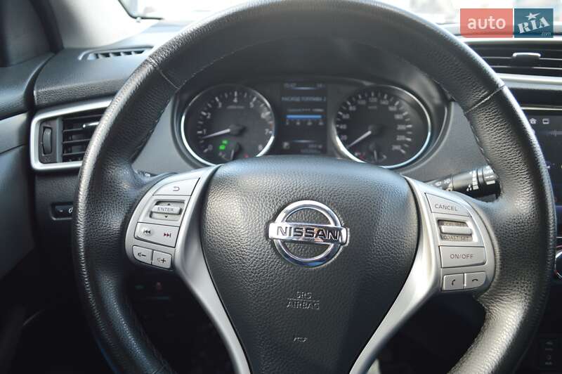 Внедорожник / Кроссовер Nissan Qashqai 2015 в Одессе