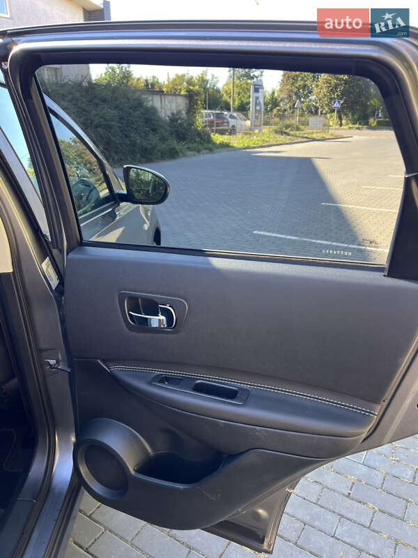 Внедорожник / Кроссовер Nissan Qashqai 2013 в Луцке