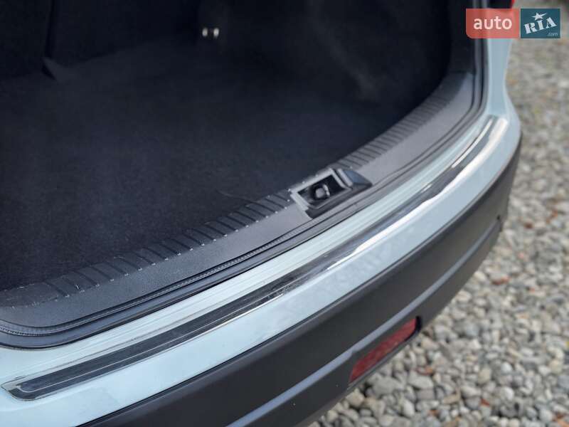 Внедорожник / Кроссовер Nissan Qashqai 2012 в Стрые