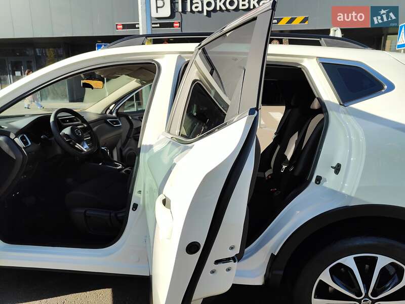 Внедорожник / Кроссовер Nissan Qashqai 2019 в Киеве