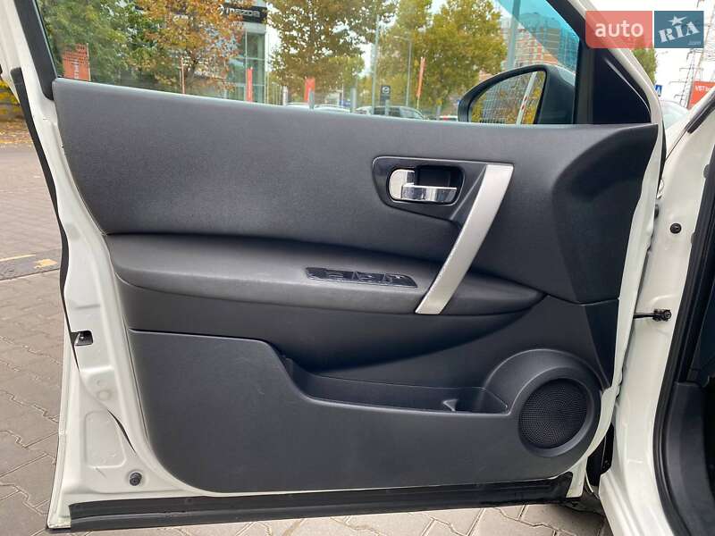 Позашляховик / Кросовер Nissan Qashqai 2011 в Одесі