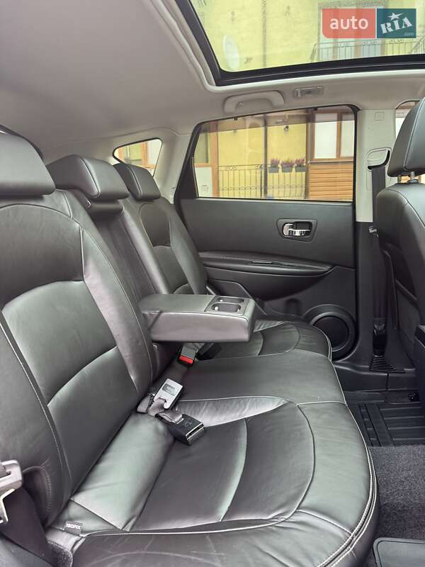 Внедорожник / Кроссовер Nissan Qashqai 2010 в Ровно