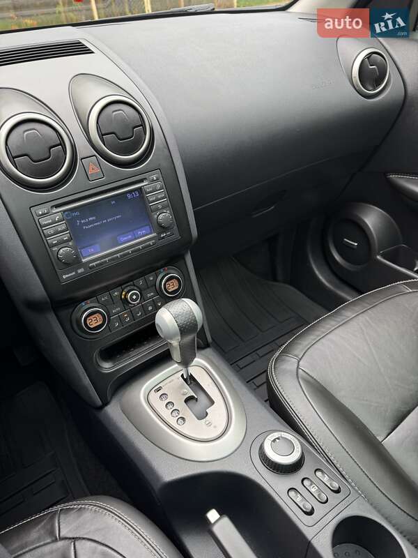 Внедорожник / Кроссовер Nissan Qashqai 2010 в Ровно