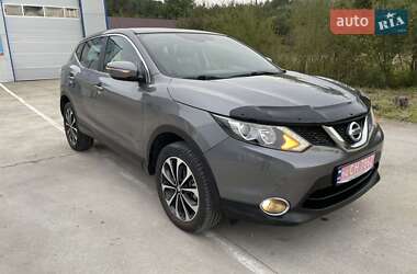 Внедорожник / Кроссовер Nissan Qashqai 2014 в Косове