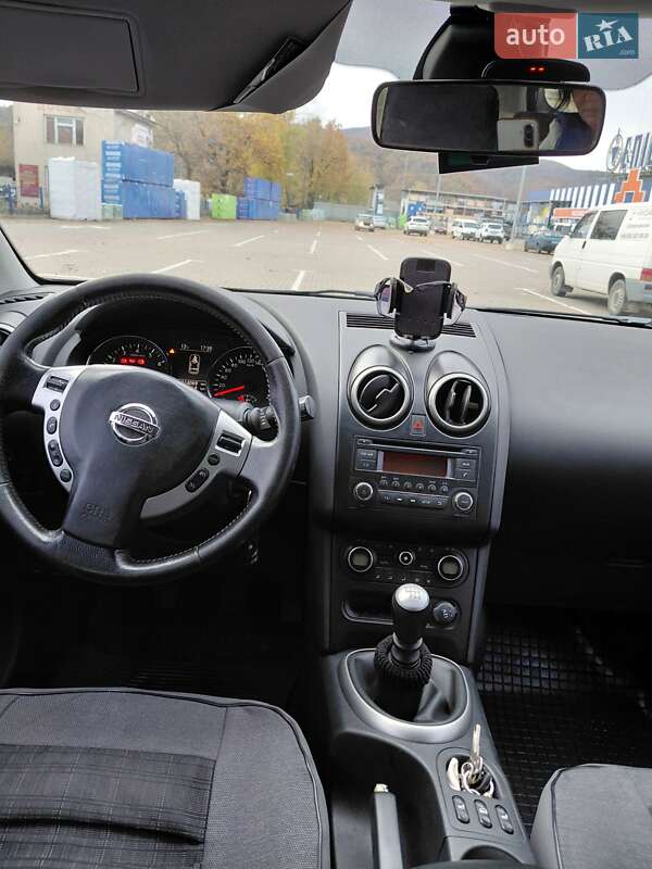 Внедорожник / Кроссовер Nissan Qashqai 2011 в Хусте