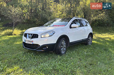 Позашляховик / Кросовер Nissan Qashqai 2011 в Надвірній