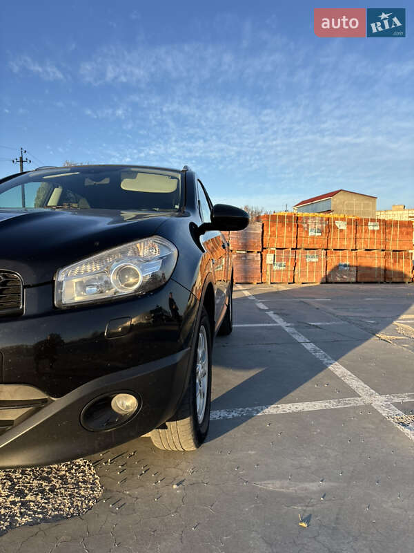 Внедорожник / Кроссовер Nissan Qashqai 2011 в Первомайске