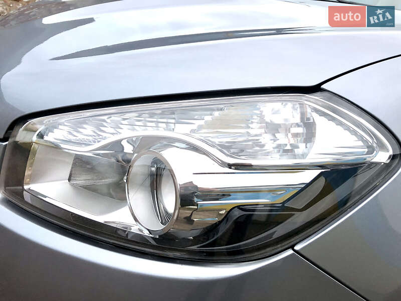 Внедорожник / Кроссовер Nissan Qashqai 2011 в Коростене фото 7 Внедорожник / Кроссовер Nissan Qashqai 2011 в Коростене