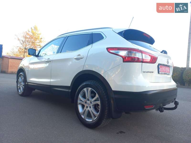 Позашляховик / Кросовер Nissan Qashqai 2015 в Тернополі фото 20 Позашляховик / Кросовер Nissan Qashqai 2015 в Тернополі