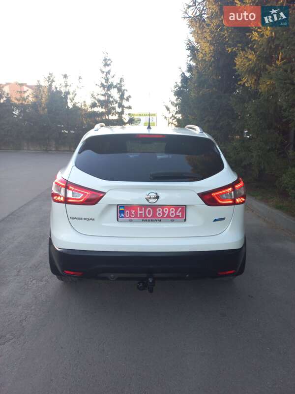 Позашляховик / Кросовер Nissan Qashqai 2015 в Тернополі фото 5 Позашляховик / Кросовер Nissan Qashqai 2015 в Тернополі