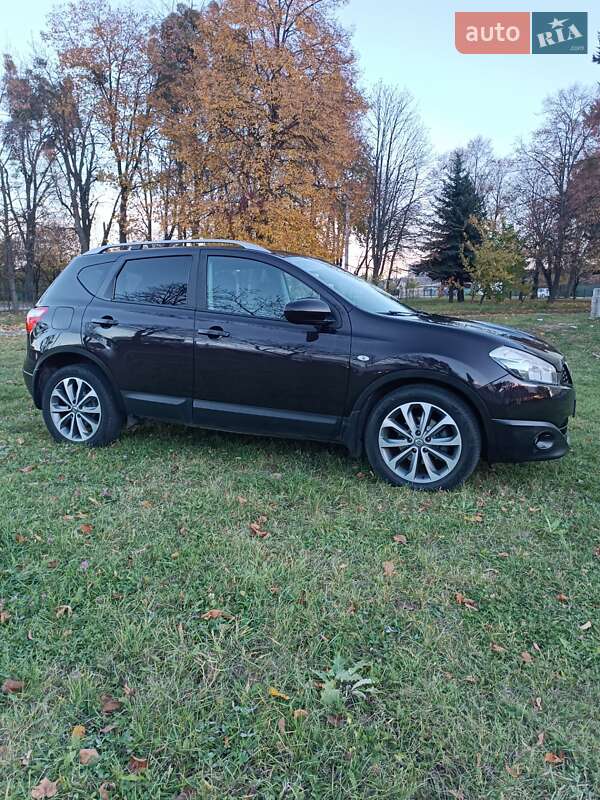 Позашляховик / Кросовер Nissan Qashqai 2010 в Вінниці