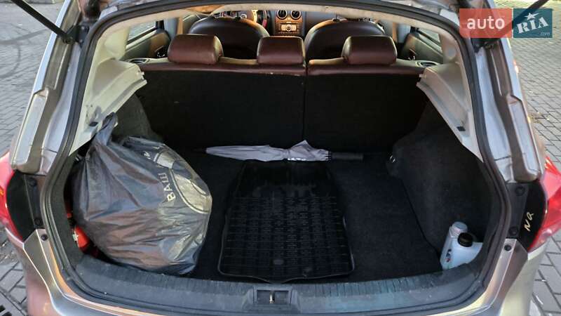 Позашляховик / Кросовер Nissan Qashqai 2008 в Києві фото 15 Позашляховик / Кросовер Nissan Qashqai 2008 в Києві