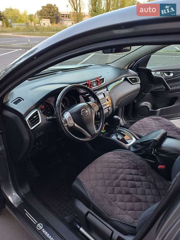 Внедорожник / Кроссовер Nissan Qashqai 2014 в Чернигове