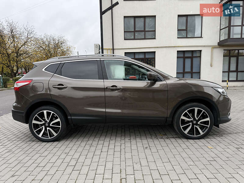 Nissan Qashqai 2015