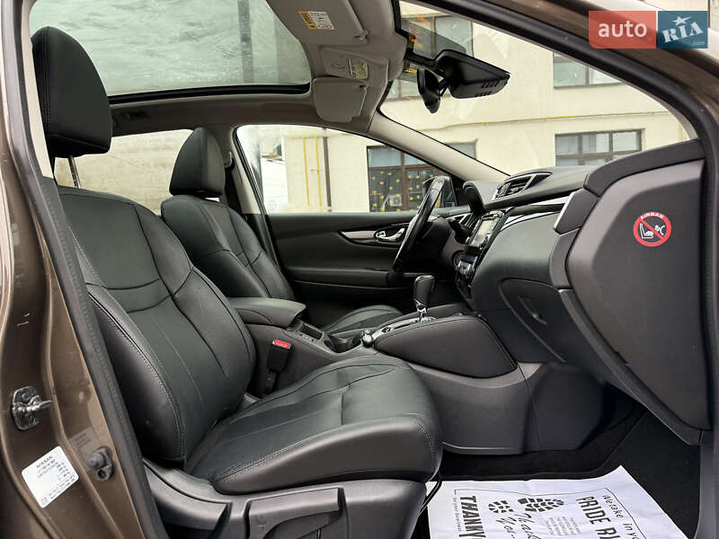 Внедорожник / Кроссовер Nissan Qashqai 2015 в Кременце