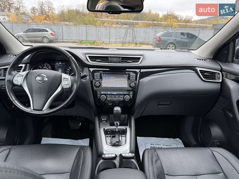 Внедорожник / Кроссовер Nissan Qashqai 2015 в Кременце