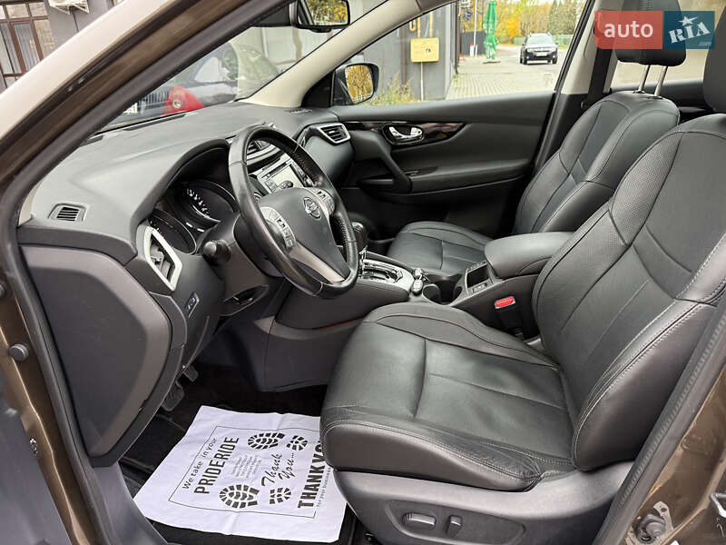 Внедорожник / Кроссовер Nissan Qashqai 2015 в Кременце