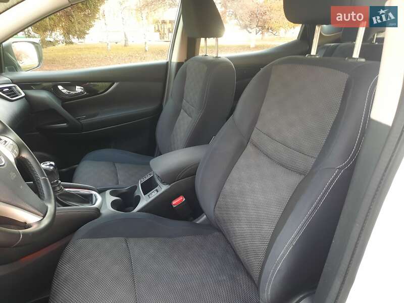Внедорожник / Кроссовер Nissan Qashqai 2014 в Полтаве