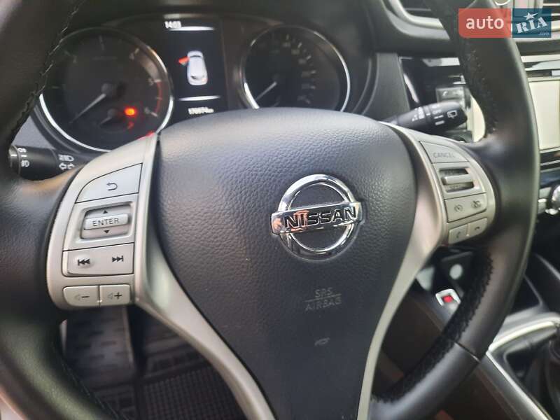 Внедорожник / Кроссовер Nissan Qashqai 2014 в Полтаве