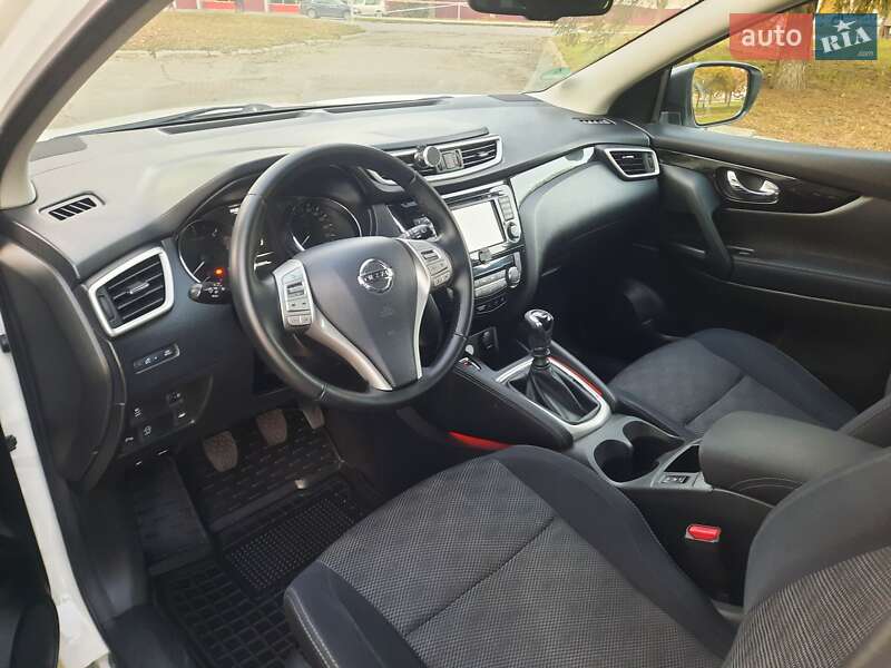 Внедорожник / Кроссовер Nissan Qashqai 2014 в Полтаве
