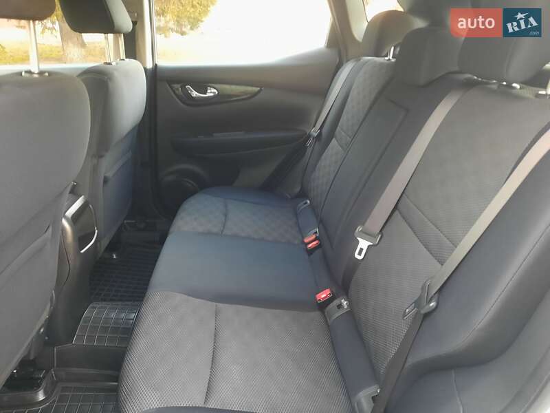 Внедорожник / Кроссовер Nissan Qashqai 2014 в Полтаве