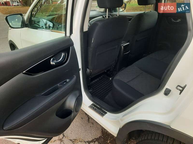 Внедорожник / Кроссовер Nissan Qashqai 2014 в Полтаве