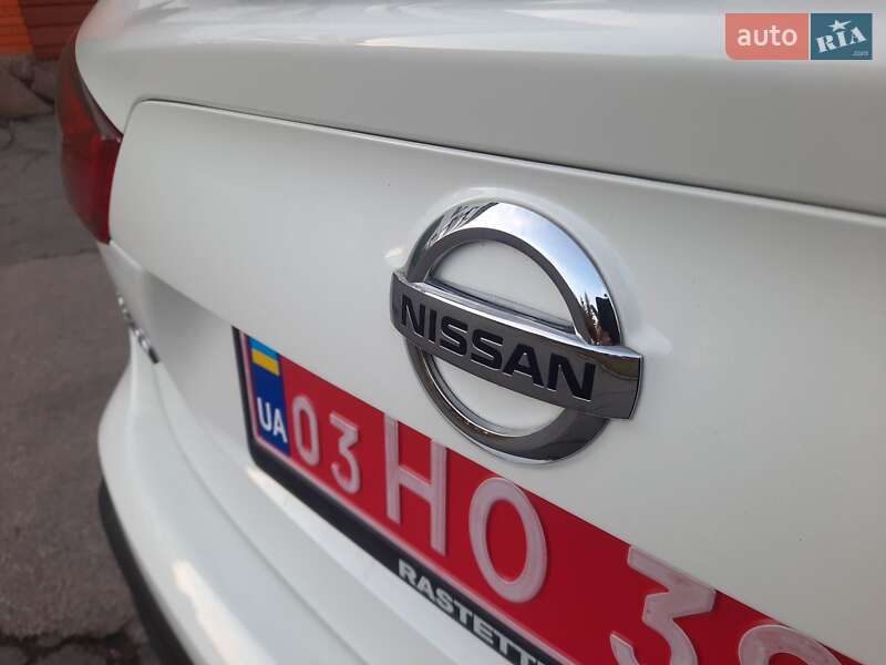 Внедорожник / Кроссовер Nissan Qashqai 2014 в Полтаве