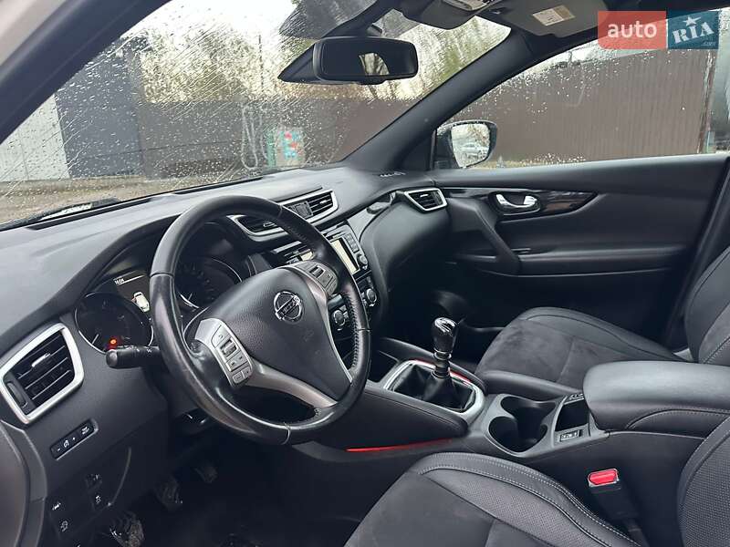 Внедорожник / Кроссовер Nissan Qashqai 2017 в Нововолынске